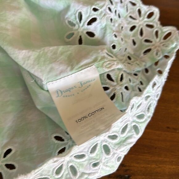 Draper James blouse impeccable size 1x light checked green and white - Picture 8 of 11